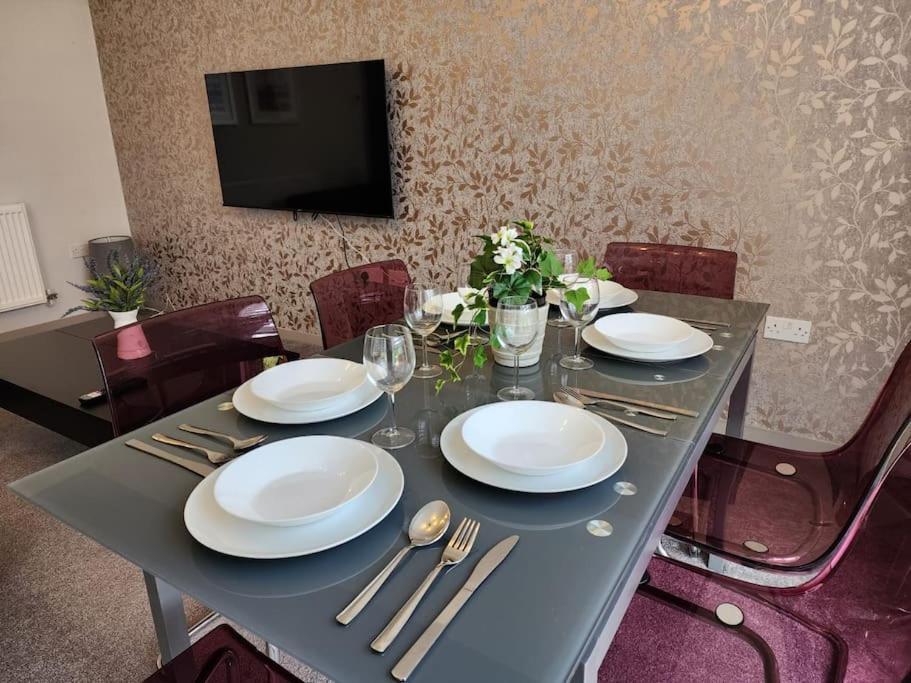 Horizon House, Modern 2-Bedroom Flat 2, Parking, Netflix, Oxford Bagian luar foto