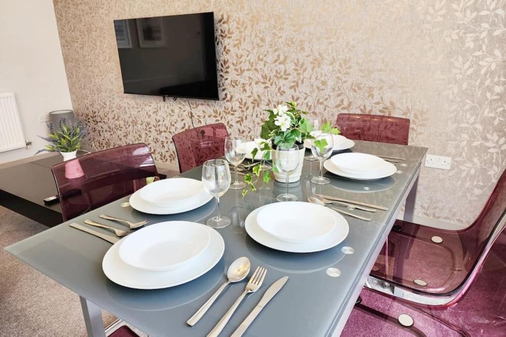 Horizon House, Modern 2-Bedroom Flat 2, Parking, Netflix, Oxford Bagian luar foto
