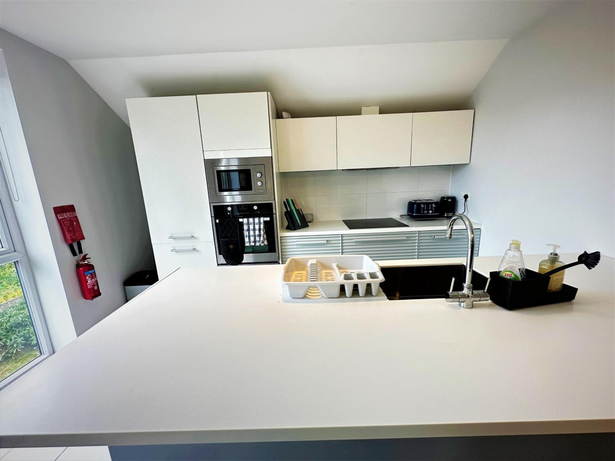 Horizon House, Modern 2-Bedroom Flat 2, Parking, Netflix, Oxford Bagian luar foto