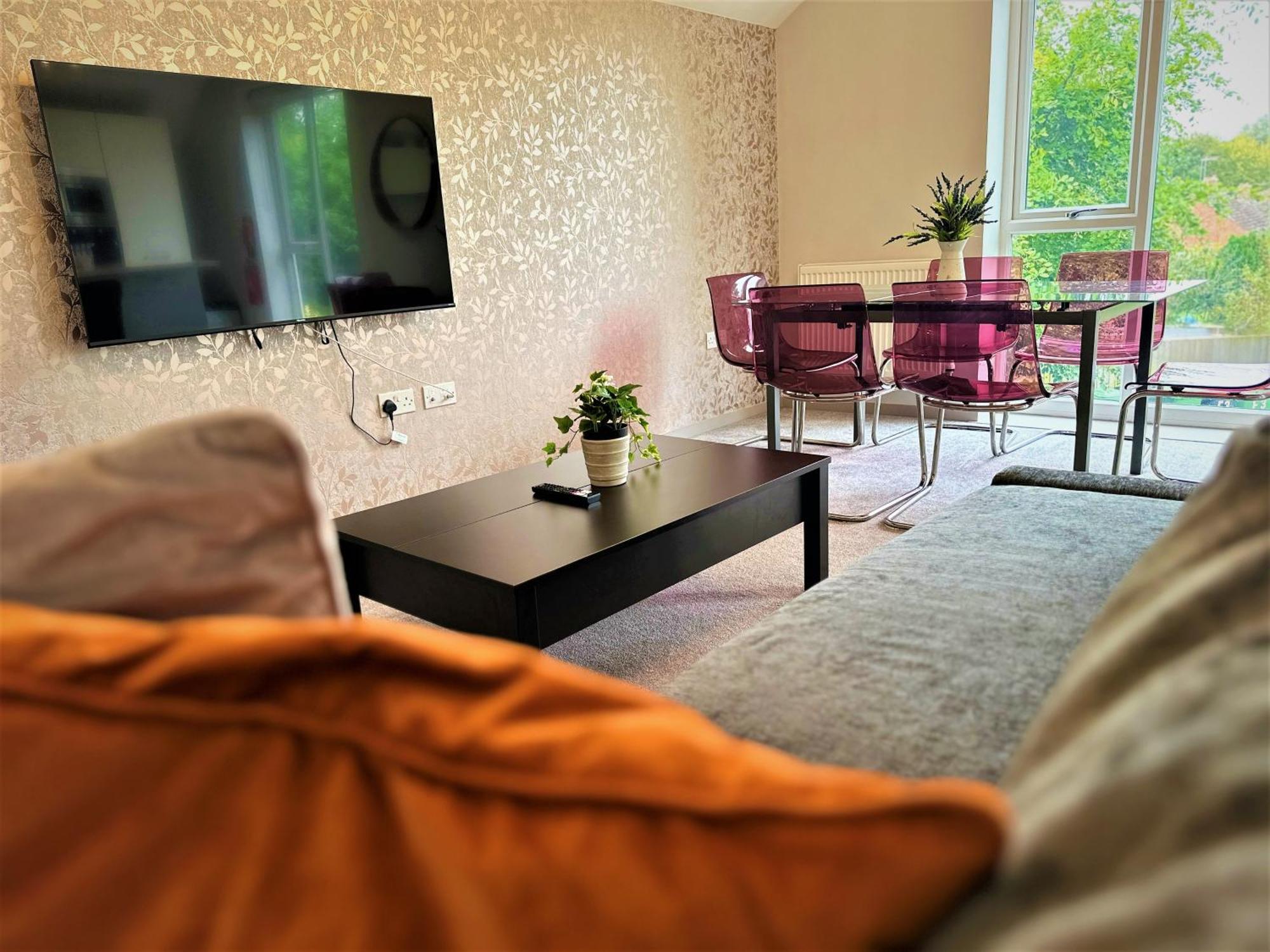 Horizon House, Modern 2-Bedroom Flat 2, Parking, Netflix, Oxford Bagian luar foto