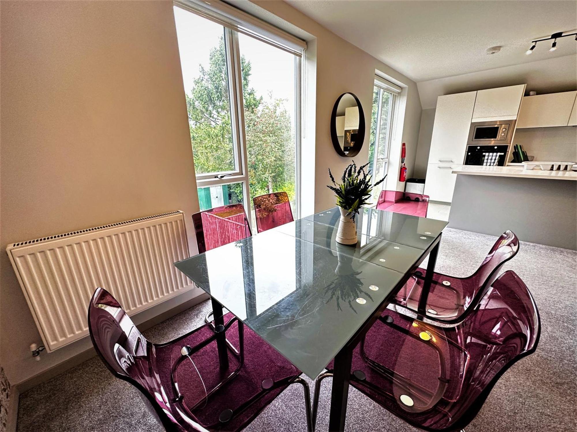 Horizon House, Modern 2-Bedroom Flat 2, Parking, Netflix, Oxford Bagian luar foto